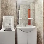 Rez De Jardin Dans Villa *