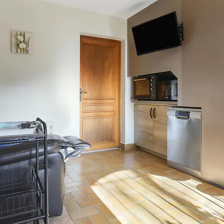 Rez De Jardin Dans * Saint-Raphaël