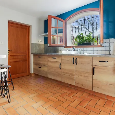 Villa Rez De Jardin Dans Saint-Raphaël
