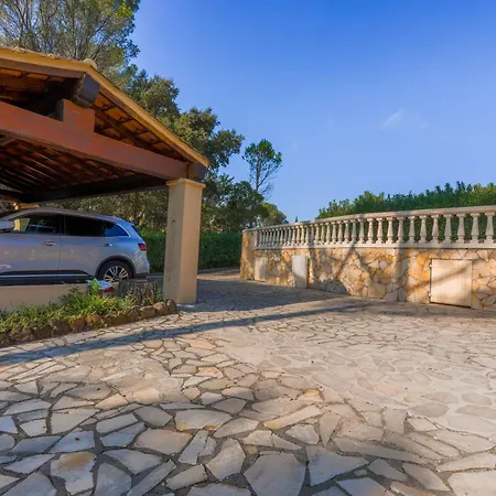 Villa Rez De Jardin Dans *